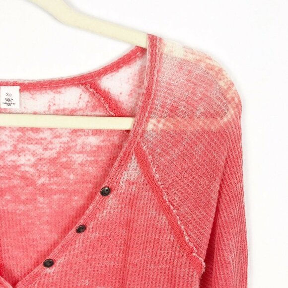 NWT Melrose and Market XS V-Neck Waffle Knit Hi-Lo Henley Peplum Orange Burnout - Picture 3 of 5